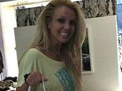 Photos Britney fait shopping Hollywood 10/10/2012