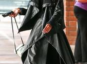 Willow smith promenant tenue etrange