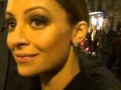 Nicole Richie Paris entre fans paparazzi pour fashion week Video