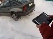 Deux ingénieurs russes font rouler voiture avec iPad