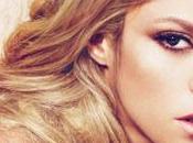 Shakira arrive dans Voice annonce nouvel album!