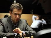 Echecs Londres Aronian leader 2,5/3