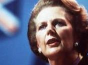 Hommage Thatcher avant Wigan-Millwall