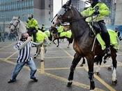 Supporters Après Millwall, affrontement Newcastle avec police