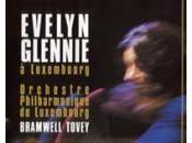 Extraordinaire Evelyn Glennie