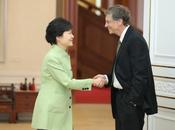 Bill Gates choque Corée avec mauvaises manières