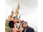 Merad Minnie s’embrassent Disneyland Paris