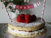 Victoria sponge cake fraise framboises