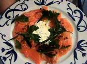 Saumon l’huile d’olive, gingembre baies roses, crème d’aneth, Guérande