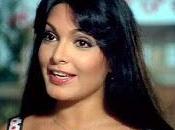 Parveen Babi dans Namak Halaal (1982)