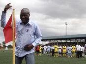 Roger Milla appelle tabasser" futur selectionneur etranger Cameroun!