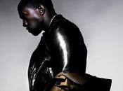 Kanye West présente vidéo exclu dans endroits monde uniquement