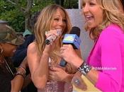 Mariah Carey craque robe plein direct (VIDEO)