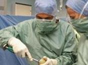 PROTHÈSES HANCHE Ceraver: Décision suspension, 1.300 patients concernés ANSM