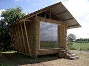 cabane fond jardin