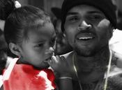 Chris Brown offre hommage Aaliyah avec clip "Don't Think They Know"