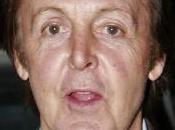 Paul McCartney rend chez bijoutier