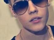 Justin Bieber urine dans restaurant