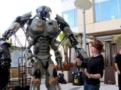 Comic impressionnant costume robot