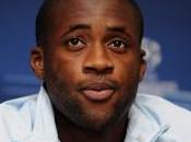 City Yaya Touré s’attend guerre pour titre