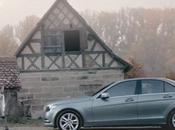 fausse pour Mercedes-Benz censurée