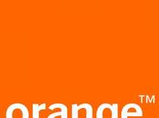 Orange Sony main dans pour réduire ping