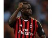 Milan démarre saison accueille Kakà!