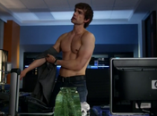 Critiques Séries Covert Affairs. Saison Episode Hang Wire.