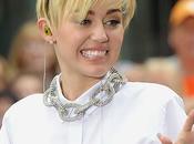 Incroyable Miley Cyrus était très sage surtout habillée pour performer Today Show