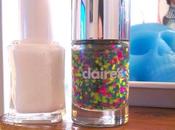 Restons discrètes... pas.