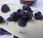 plantes s’invitent dans assiettes beignets violette