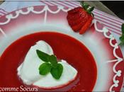 Soupe fraises, crème fouettée menthe verte
