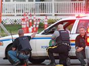 CANADA MONCTON. Peur ville: trois gendarmes blesse deux autres