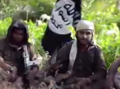 STUPEUR TREMBLEMENTS. Angleterre (vidéo): voit fils dans vidéo djihadiste l’EIIL