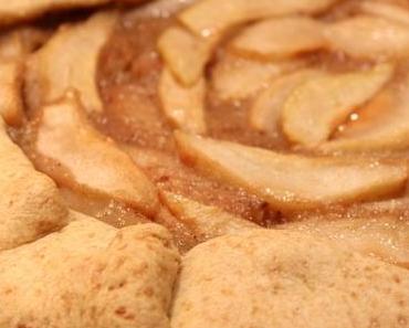 Tarte rustique aux poires et à la gelée de coings