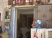‘Chez Lucas’* boutique Marseillaise donne ‘Recyclage affectif’ clients (Audio)