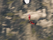 Wingsuit Flying Carpet: votre tapis volant!