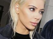Flash Kardashian devient blonde