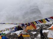 avalanche s’abat camp base l’Everest