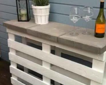 Voici comment fabriquer un bar d’extérieur avec des palettes
