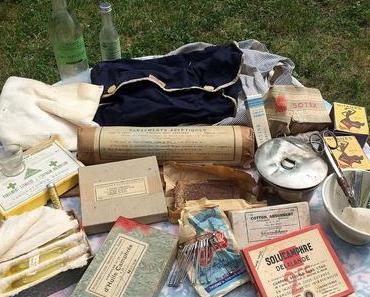 Trouvé dans un grenier, le trousseau d’une infirmière Croix-Rouge en 1944