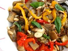 Poêlée d'aubergines poivrons pignons (vegan)