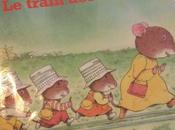 Chut enfants lisent train souris