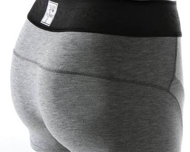 Il invente un slip anti « sourire du plombier »