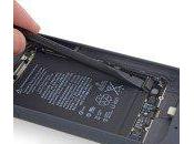 iFixit démonté coque batterie d’Apple (Smart Battery Case)