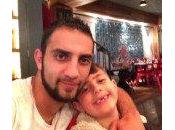 Insolite enfant dépense 5500 iPad Jurassic World