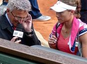 journalistes sportifs habitués moments solitude