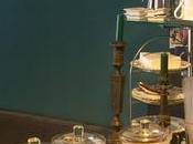 time chez miss marple tables nappées, velours scones diaboliques