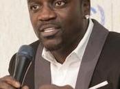 Akon COP22 promouvoit nouvelles technologies d’éclairages
