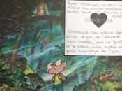 Dans forêt sombre mystérieuse